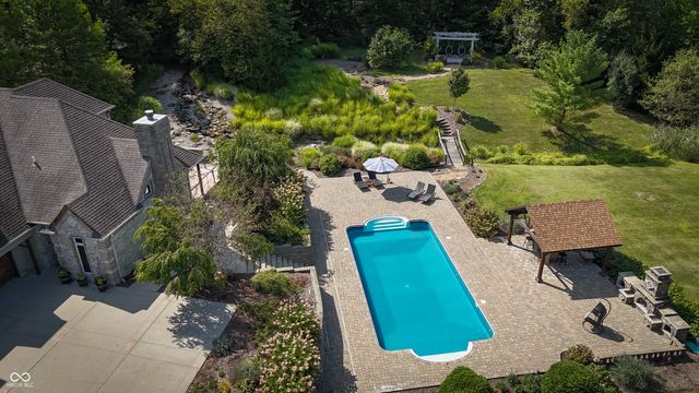 12980 W Mount Healthy Road, Columbus, IN 47201