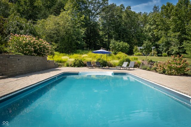 12980 W Mount Healthy Road, Columbus, IN 47201