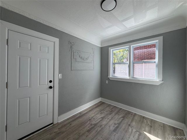 3031 Glendale Street, Detroit, MI 48238