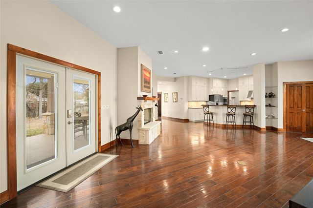 145 State Loop 92, La Grange, TX 78945