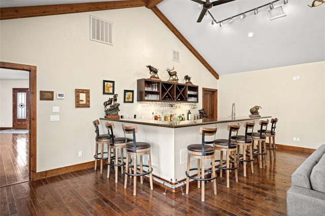 145 State Loop 92, La Grange, TX 78945