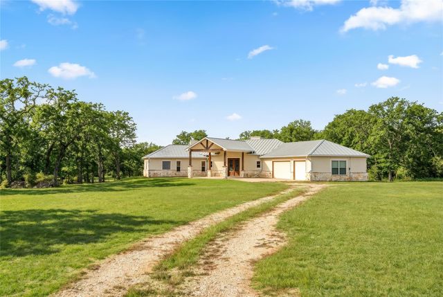 145 State Loop 92, La Grange, TX 78945