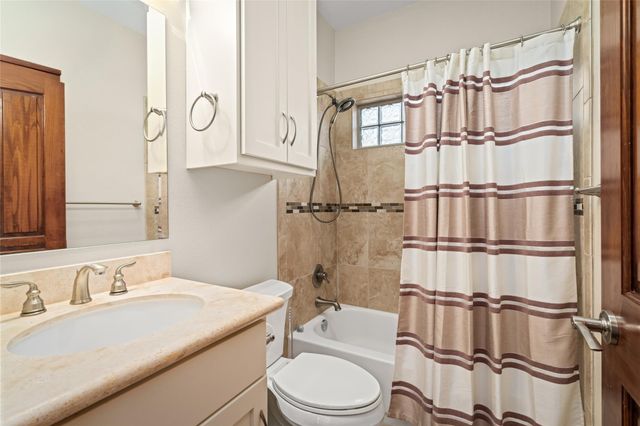 145 State Loop 92, La Grange, TX 78945