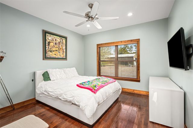 145 State Loop 92, La Grange, TX 78945