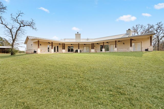 145 State Loop 92, La Grange, TX 78945