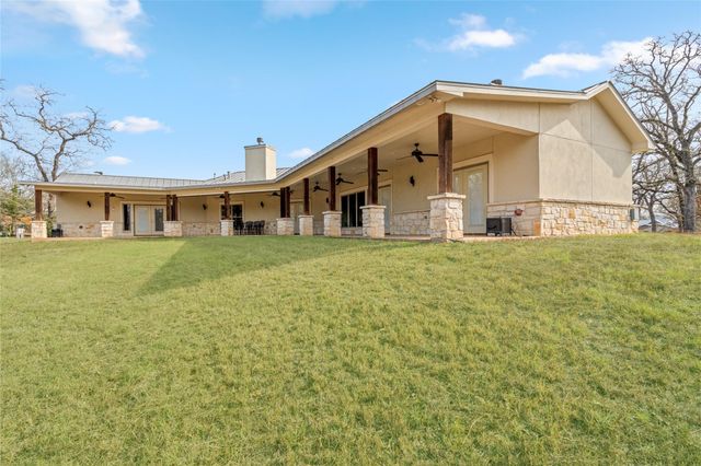 145 State Loop 92, La Grange, TX 78945