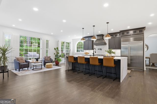 725 Rose Creek Circle, Johns Creek, GA 30097