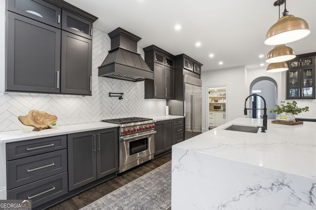725 Rose Creek Circle, Johns Creek, GA 30097