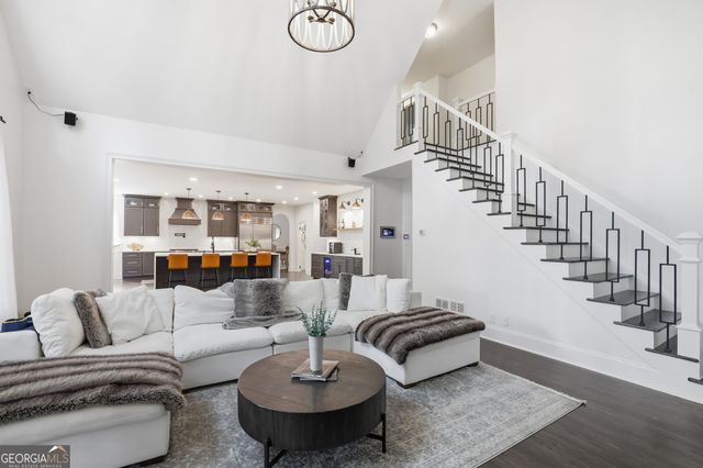 725 Rose Creek Circle, Johns Creek, GA 30097