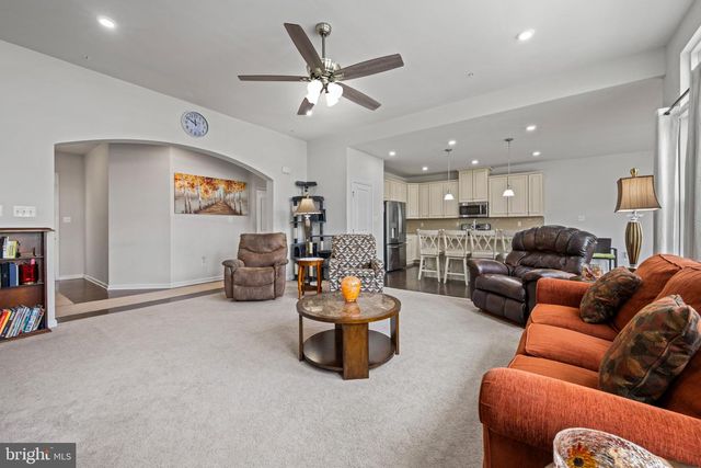272 MEADOW CREEK DR, Westminster, MD 21158
