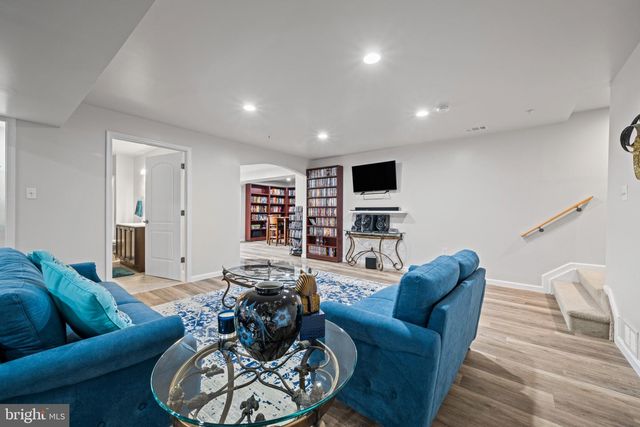 272 MEADOW CREEK DR, Westminster, MD 21158