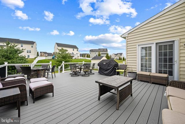 272 MEADOW CREEK DR, Westminster, MD 21158