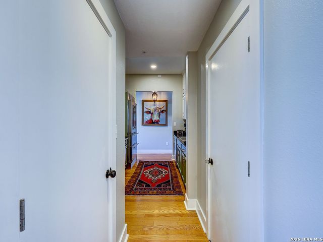 400 E Guenther St Unit 2202, San Antonio, TX 78210