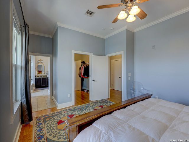 400 E Guenther St Unit 2202, San Antonio, TX 78210