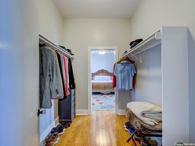 400 E Guenther St Unit 2202, San Antonio, TX 78210