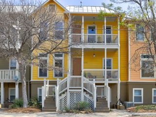 400 E Guenther St Unit 2202, San Antonio, TX 78210