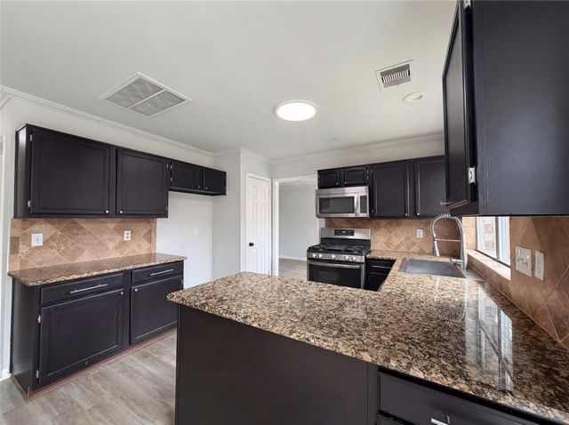 4012 Cedarwood Drive, Pearland, TX 77584