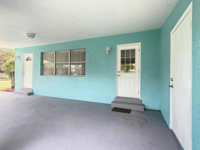 1115 Hernando Street A, Fort Pierce, FL 34949
