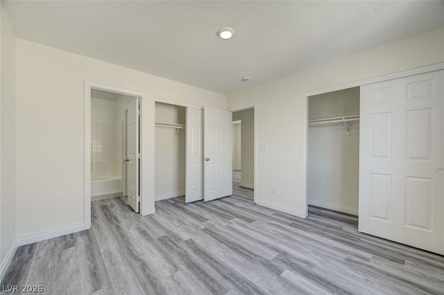 4004 Emerald Wood Street, Las Vegas, NV 89115