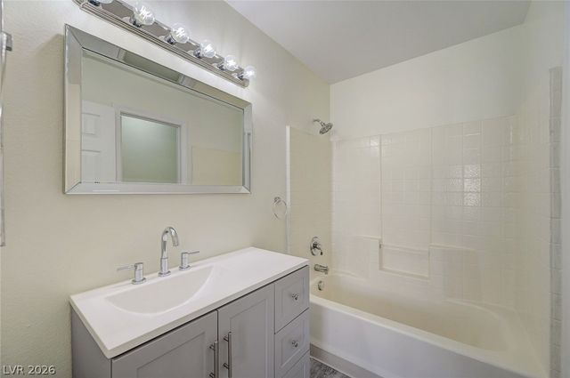 4004 Emerald Wood Street, Las Vegas, NV 89115