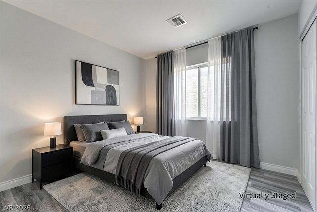 4004 Emerald Wood Street, Las Vegas, NV 89115
