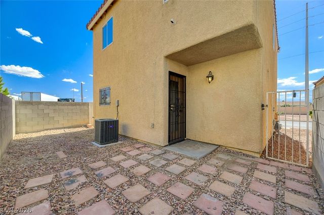 4004 Emerald Wood Street, Las Vegas, NV 89115