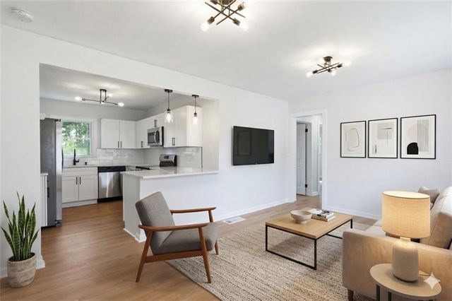 306 Dink Lane SE, Marietta, GA 30060