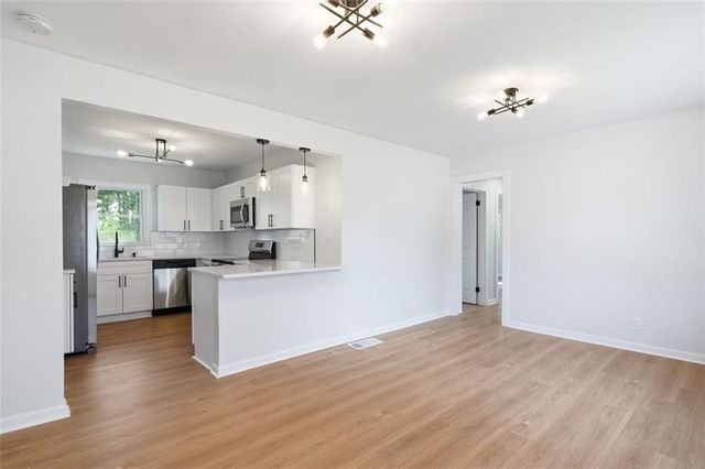 306 Dink Lane SE, Marietta, GA 30060