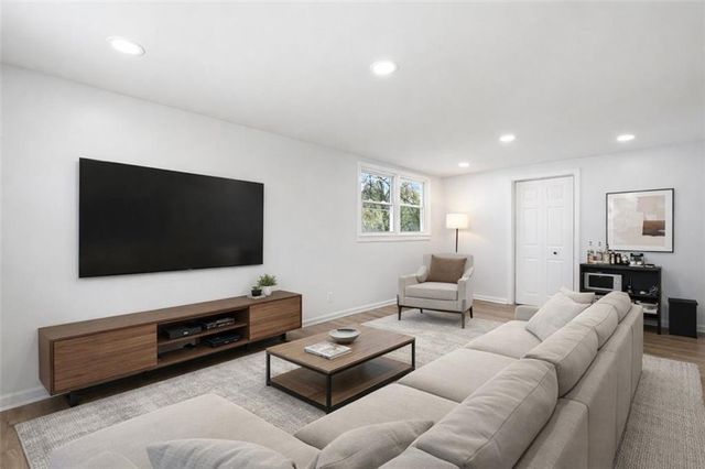 306 Dink Lane SE, Marietta, GA 30060