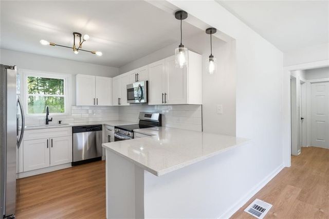 306 Dink Lane SE, Marietta, GA 30060
