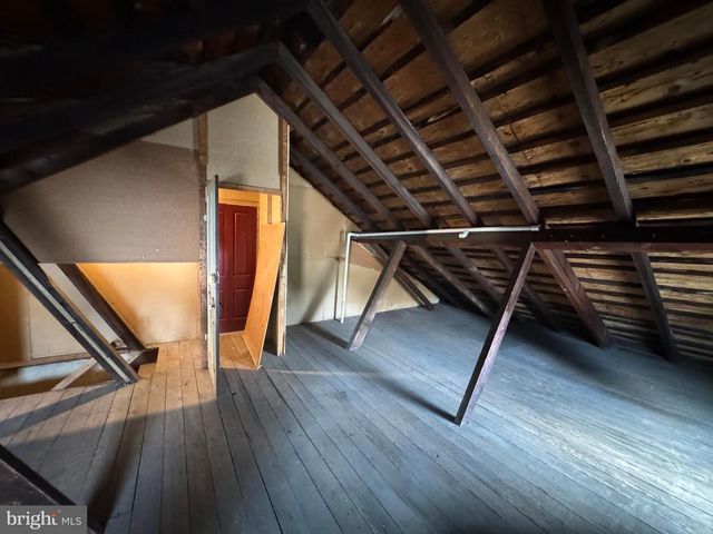 35 W MAIN ST, Newmanstown, PA 17073