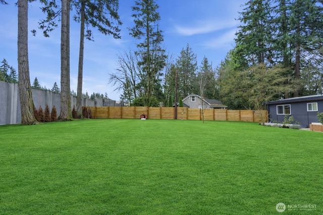 5526 114th Ave NE, Kirkland, WA 98033