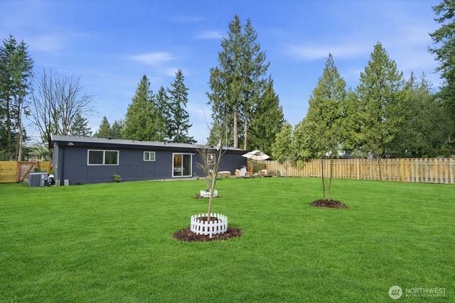 5526 114th Ave NE, Kirkland, WA 98033