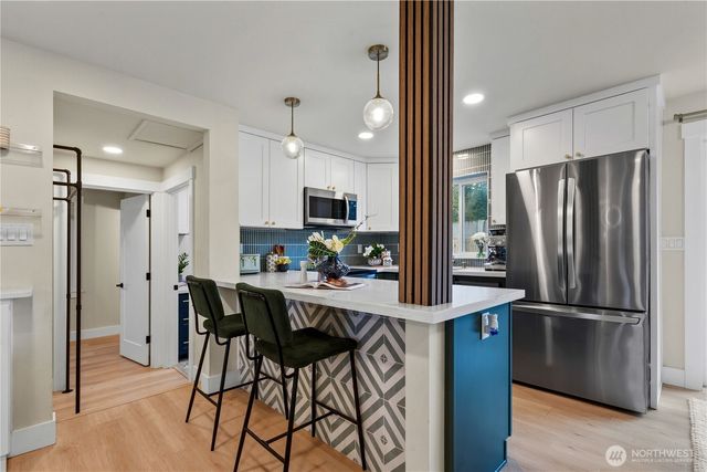 5526 114th Ave NE, Kirkland, WA 98033