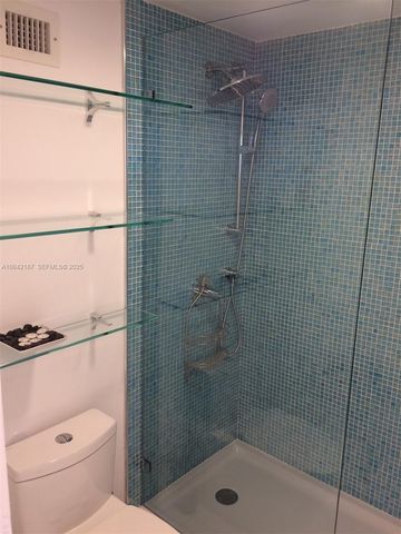 100 Lincoln Road 1637, Miami Beach, FL 33139
