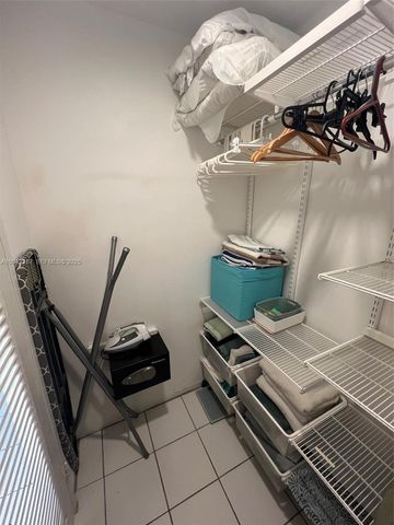 100 Lincoln Road 1637, Miami Beach, FL 33139
