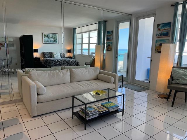 100 Lincoln Road 1637, Miami Beach, FL 33139