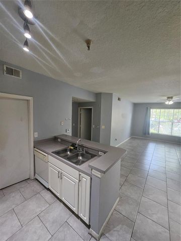5512 METROWEST BOULEVARD 12-109, Orlando, FL 32811