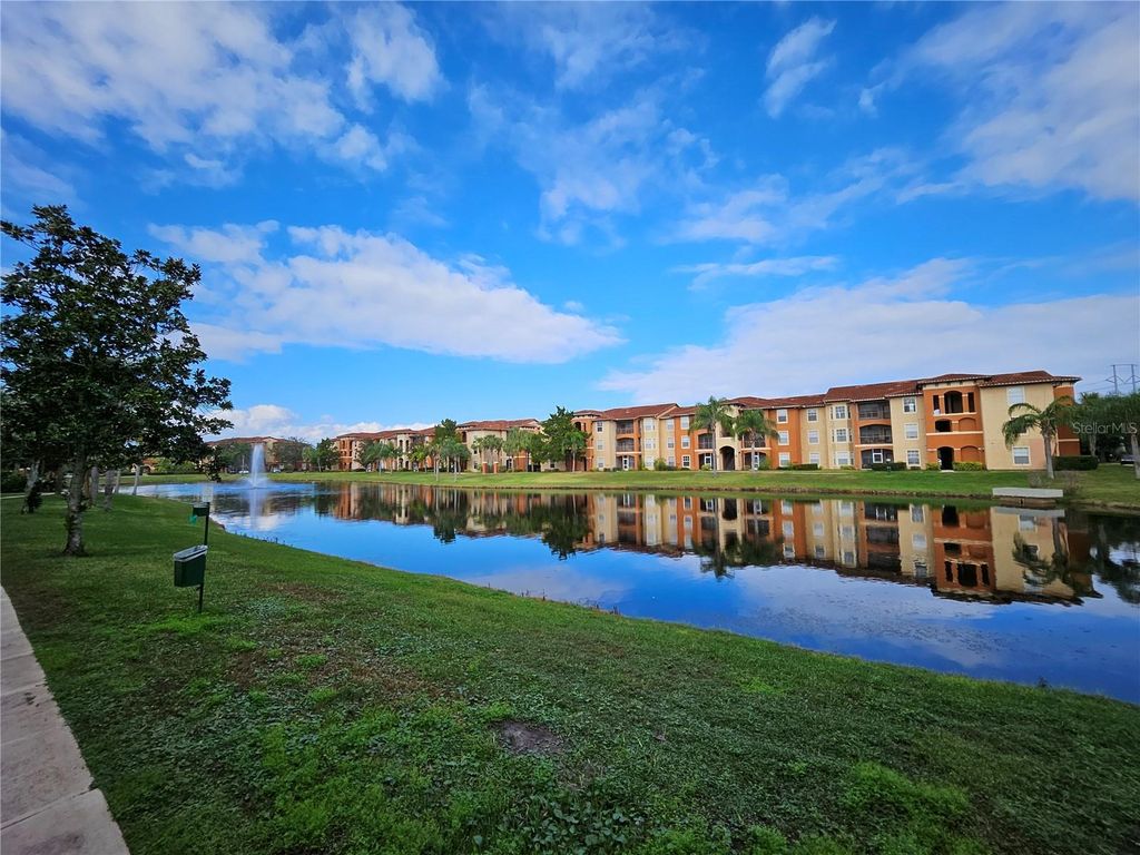 5512 METROWEST BOULEVARD 12-109, Orlando, FL 32811