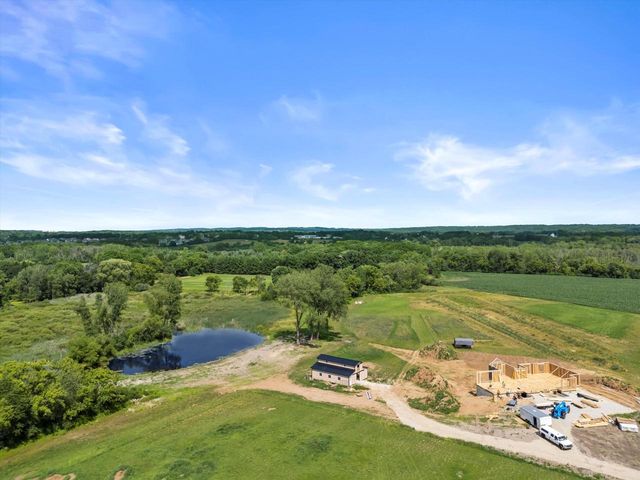 S53W26764 Gemstone COURT, Waukesha, WI 53189