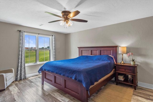 S53W26764 Gemstone COURT, Waukesha, WI 53189