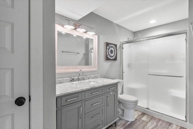 S53W26764 Gemstone COURT, Waukesha, WI 53189