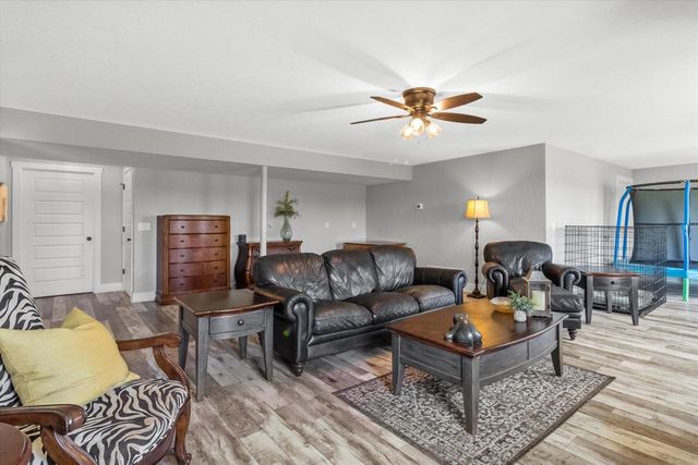 S53W26764 Gemstone COURT, Waukesha, WI 53189