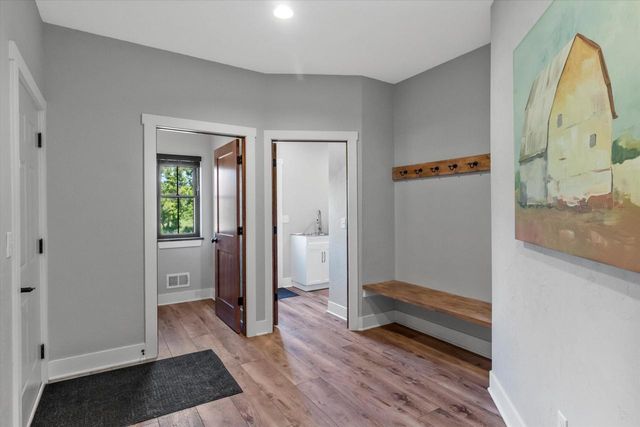 S53W26764 Gemstone COURT, Waukesha, WI 53189