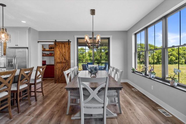 S53W26764 Gemstone COURT, Waukesha, WI 53189