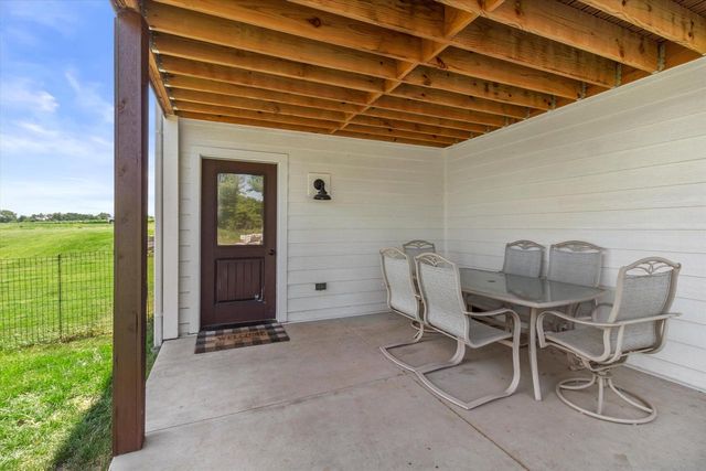 S53W26764 Gemstone COURT, Waukesha, WI 53189