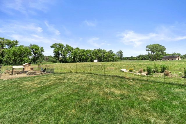 S53W26764 Gemstone COURT, Waukesha, WI 53189