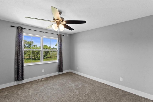 S53W26764 Gemstone COURT, Waukesha, WI 53189