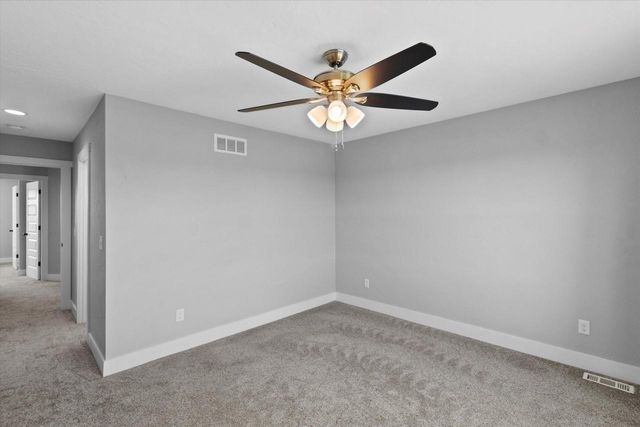 S53W26764 Gemstone COURT, Waukesha, WI 53189