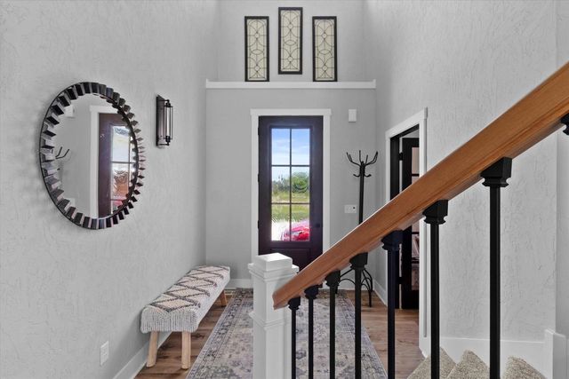 S53W26764 Gemstone COURT, Waukesha, WI 53189